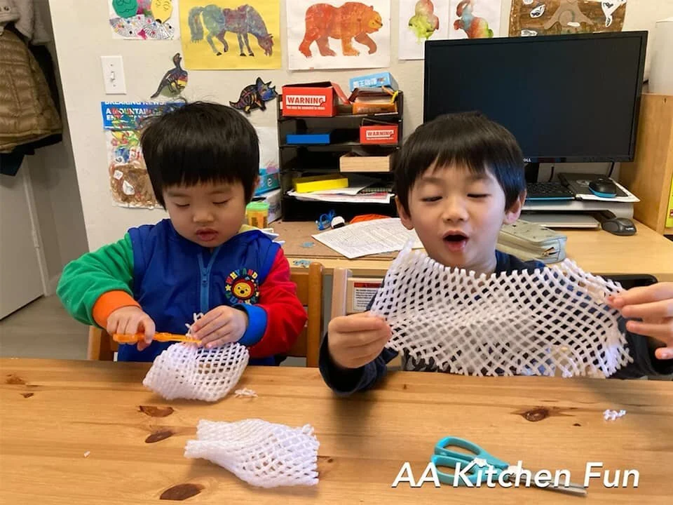 幼兒感官如何開啟?大A小A教你做自製超有趣的感官玩具 !
