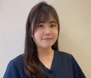 兒童物理治療師 鄧琪蓉 （泡泡老師）