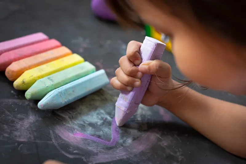 握筆怎麼教都不會？3歲開始就能玩的運筆遊戲  上小學不怕寫字醜了