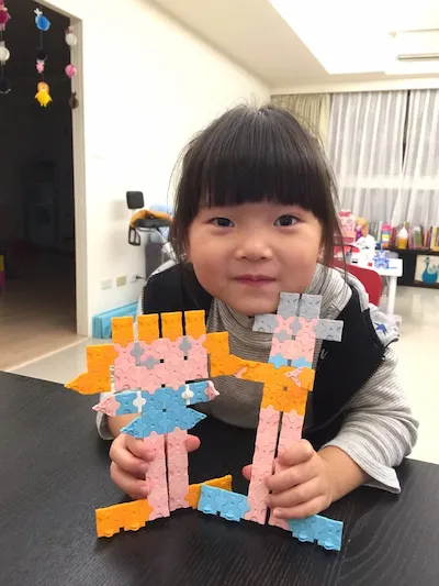 toybrians.com_laq_blocks68.jpg