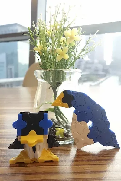 toybrians.com_laq_blocks47.jpg