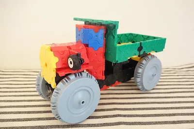 toybrians.com_laq_blocks36.jpg