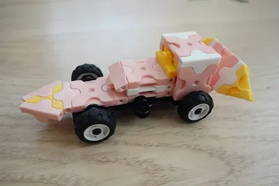 toybrians.com_laq_blocks45.jpg