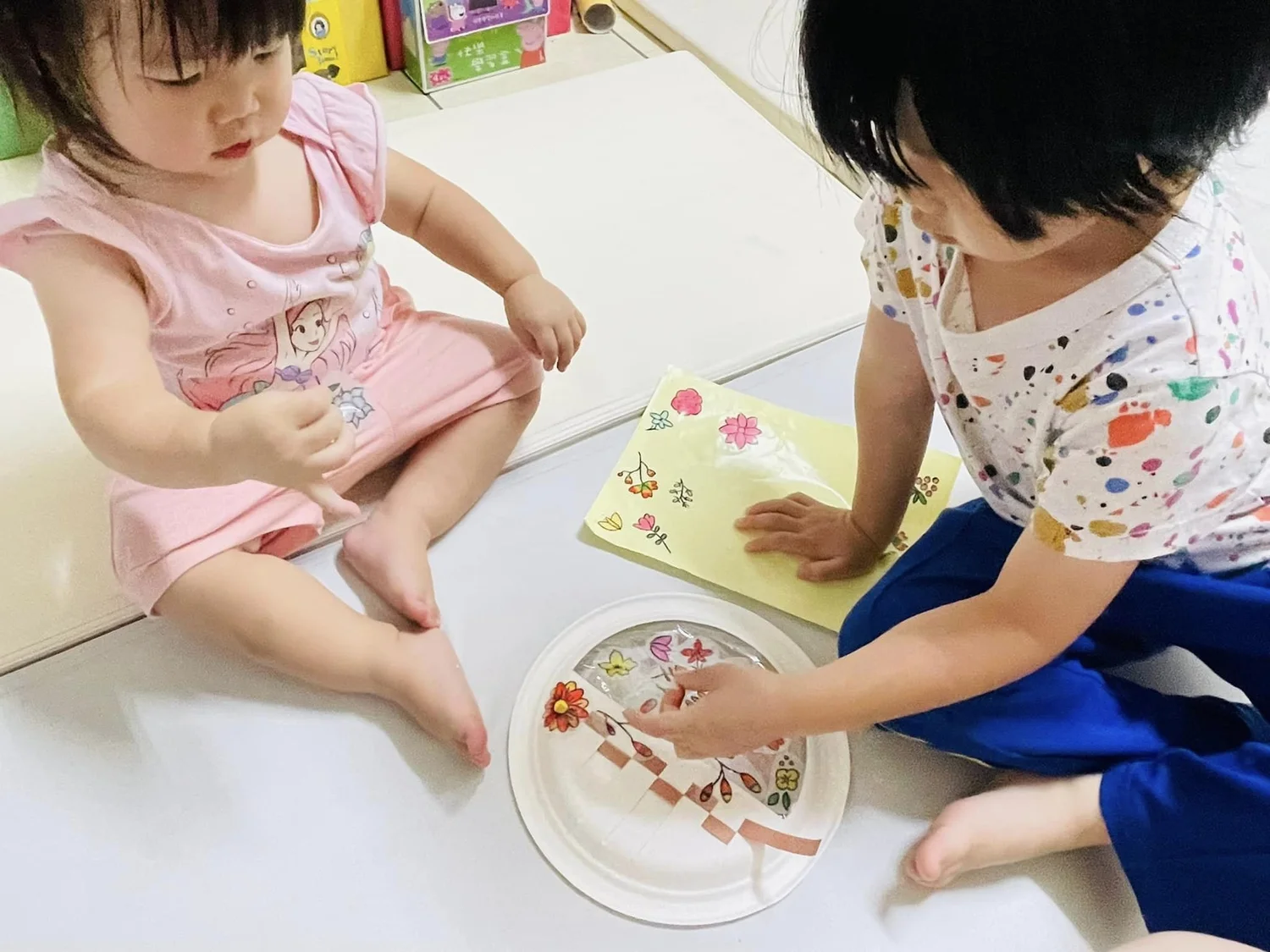 美美的母親節美勞手作：透明花花提籃
