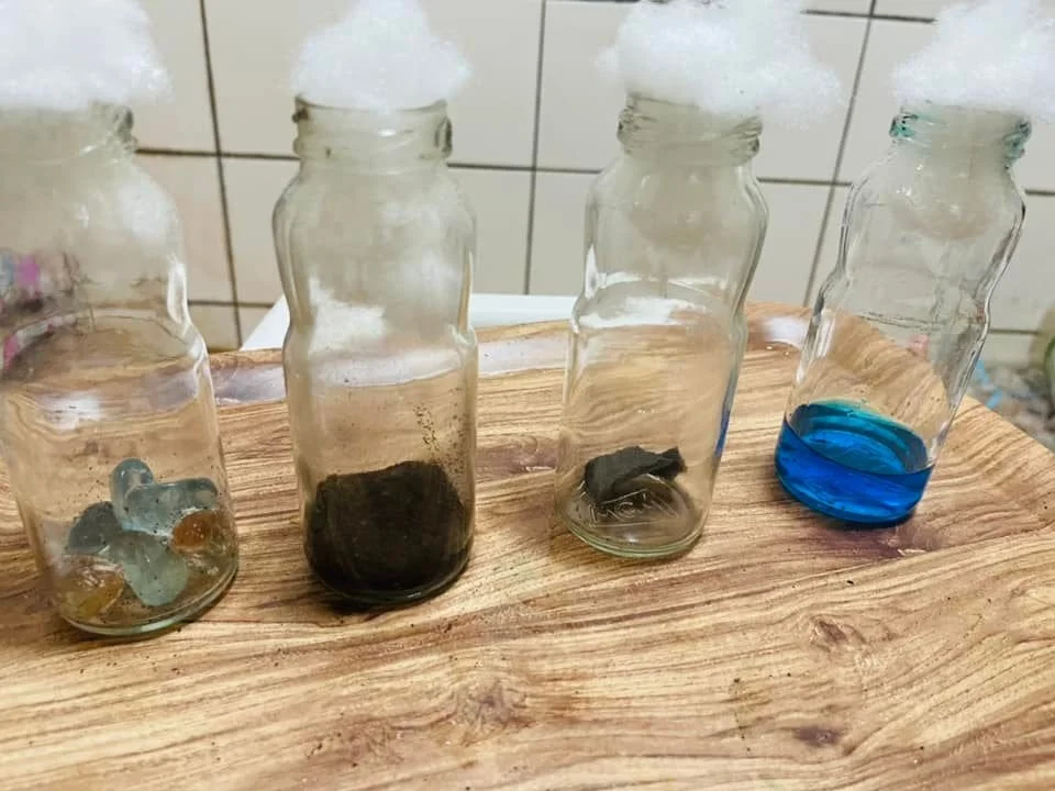 帶孩子做個雨水實驗吧！跟著Nyle一起觀察雨跑進石頭、泥土、柏油路、水庫有什麼不同？