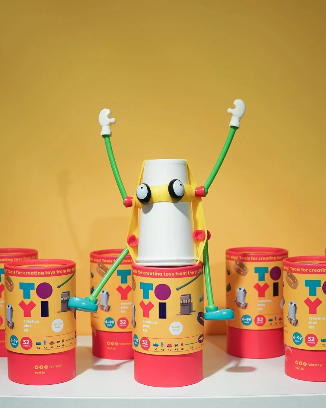 TOYI.jpg