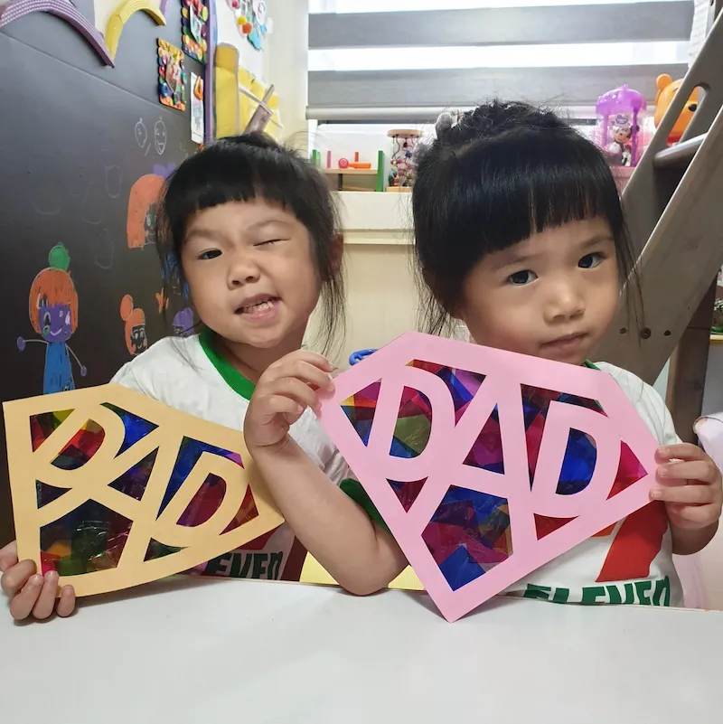 做一張閃閃發光的父親節卡片！雙Q帶你做鑽石造型的卡片送爸爸（免費下載）