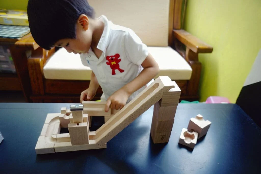 toybrains.com_wowginer_cuboro45_01.jpg