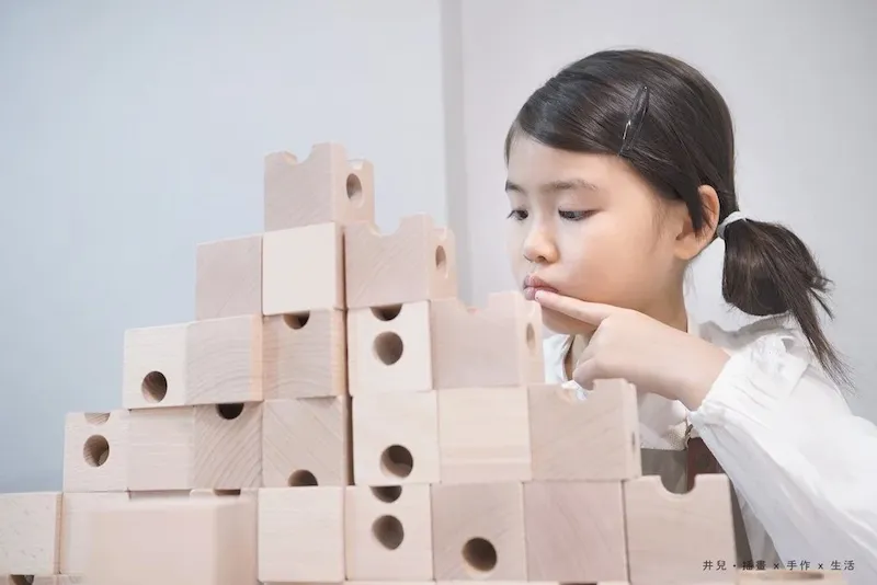 如何帶小朋友玩CUBORO積木？井兒用3步驟、10個玩法帶你玩出STEM精神！