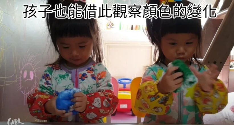 用彩繪玻璃貼畫做春聯！跟著雙Q一起寫乖乖春聯、畫生肖